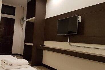 酒店 The Room 24 Resort