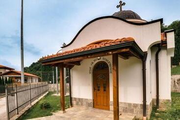 پانسیون Chalet Balkan