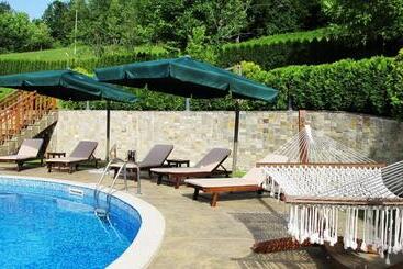 پانسیون Chalet Balkan