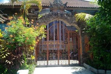 پانسیون Dewas Bali