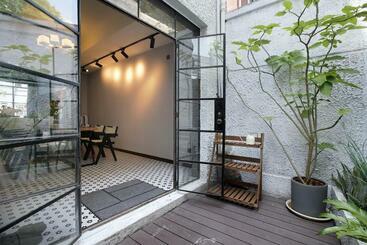 پانسیون Shanghai Downtown Hills Boutique Guesthouse   Near Metro Line 7, Exit 3, Changping Road
