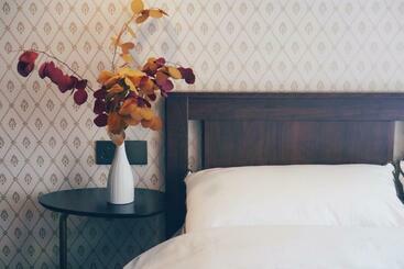 پانسیون Shanghai Downtown Hills Boutique Guesthouse   Near Metro Line 7, Exit 3, Changping Road