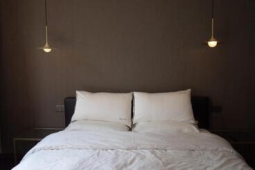 پانسیون Shanghai Downtown Hills Boutique Guesthouse   Near Metro Line 7, Exit 3, Changping Road