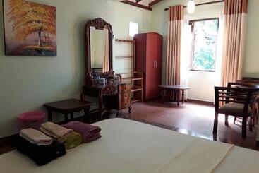 پانسیون Karl Holiday Bungalow