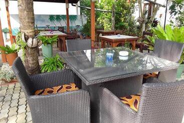 پانسیون Karl Holiday Bungalow
