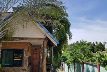 استراحتگاه Discovery House Hotel Sha Plus