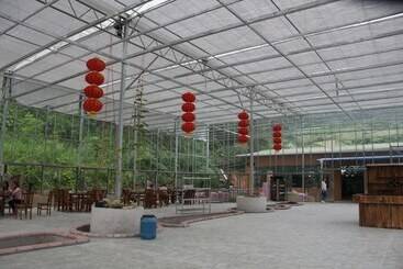 استراحتگاه Southeastern Flying Tiger Manor
