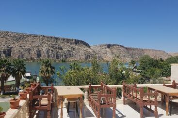 Rosa Otel