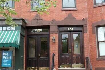 Stylish Downtown Studio In The Southend, C.ave #43