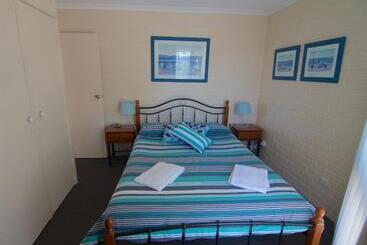 The Sands Holiday Apartments