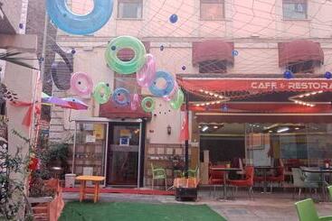 Carsi Otel
