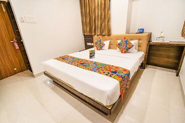 Fabhotel Grand Inn