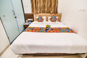 Fabhotel Grand Inn