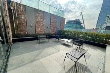 Отель Mercure Ambassador Seoul Hongdae