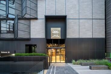 Отель Mercure Ambassador Seoul Hongdae