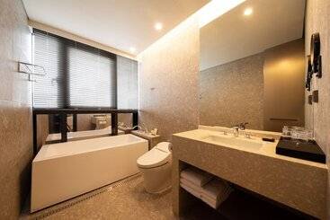 Отель Mercure Ambassador Seoul Hongdae