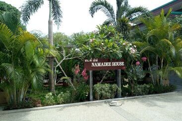 هتل Namadee House