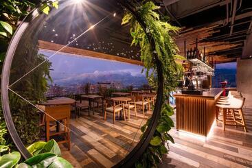 هتل York Luxury Suites Medellin By Preferred