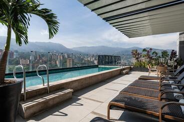 هتل York Luxury Suites Medellin By Preferred
