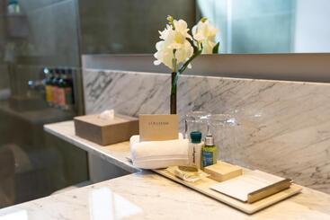 هتل York Luxury Suites Medellin By Preferred