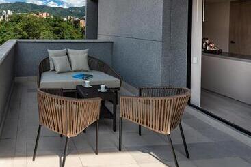 هتل York Luxury Suites Medellin By Preferred