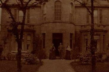 پانسیون The Limes Guest House