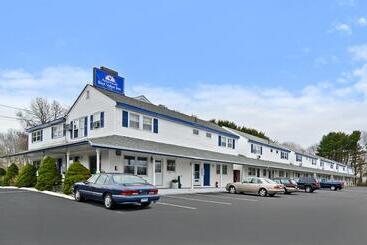 هتل Americas Best Value Inn Stonington Mystic