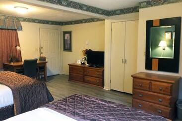 هتل Americas Best Value Inn Stonington Mystic