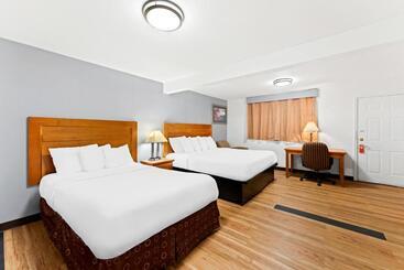 هتل Americas Best Value Inn Stonington Mystic