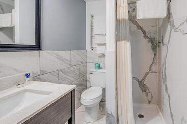 هتل Americas Best Value Inn Stonington Mystic