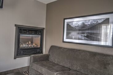 Best Western Plus Kalispell/glacier Park West Hotel & Suites