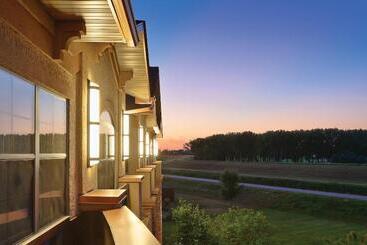 Clubhouse Hotel Sioux Falls