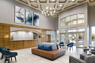 Clubhouse Hotel Sioux Falls