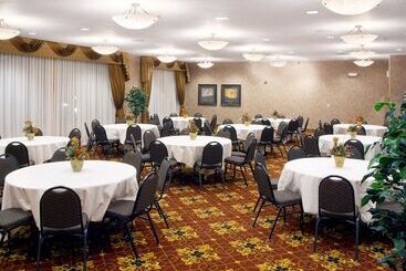 Clubhouse Hotel Sioux Falls