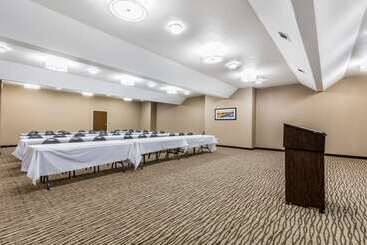 Hotel Comfort Inn & Suites Crystal Inn Sportsplex