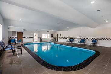 Hotel Comfort Inn & Suites Crystal Inn Sportsplex
