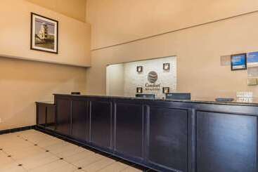 Hotel Comfort Inn & Suites Crystal Inn Sportsplex