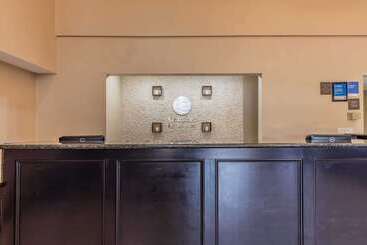 Hotel Comfort Inn & Suites Crystal Inn Sportsplex