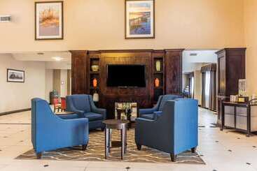 Hotel Comfort Inn & Suites Crystal Inn Sportsplex