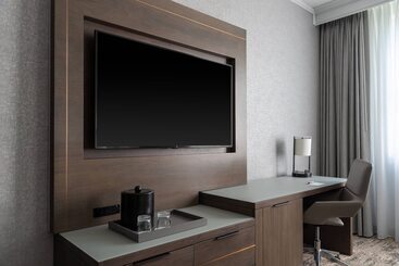 هتل Courtyard By Marriott Chicago At Medical District Uic