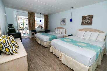 هتل Daytona Inn And Suites