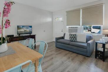 هتل Daytona Inn And Suites
