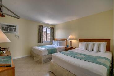 هتل Daytona Inn And Suites