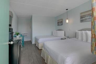 هتل Daytona Inn And Suites