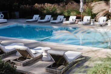 هتل Ehp Resort & Marina