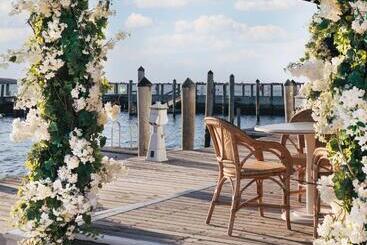 هتل Ehp Resort & Marina