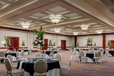 هتل Indianapolis Marriott Downtown