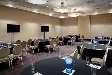 هتل Indianapolis Marriott Downtown