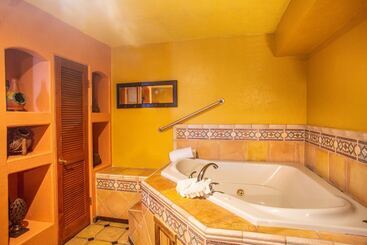 هتل Inn At Avila Beach