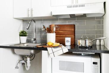 هتل Intown Suites Extended Stay Select Denver Aurora South
